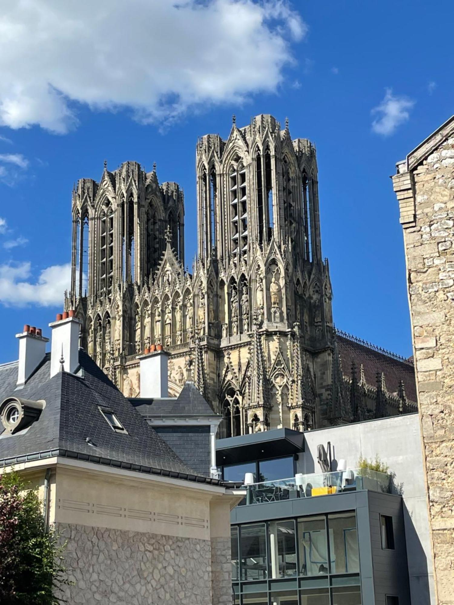 Апартаменти Duplex Hammam Au Pied De La Cathedrale Avec Vue Реймс Екстер'єр фото